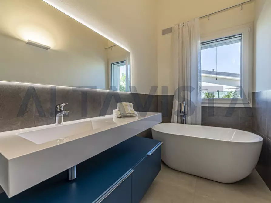 Immagine 38 di Villa in vendita  in via bolognina a Bedizzole