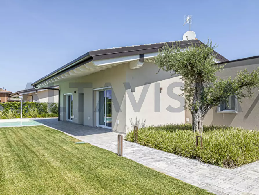 Immagine 56 di Villa in vendita  in via bolognina a Bedizzole