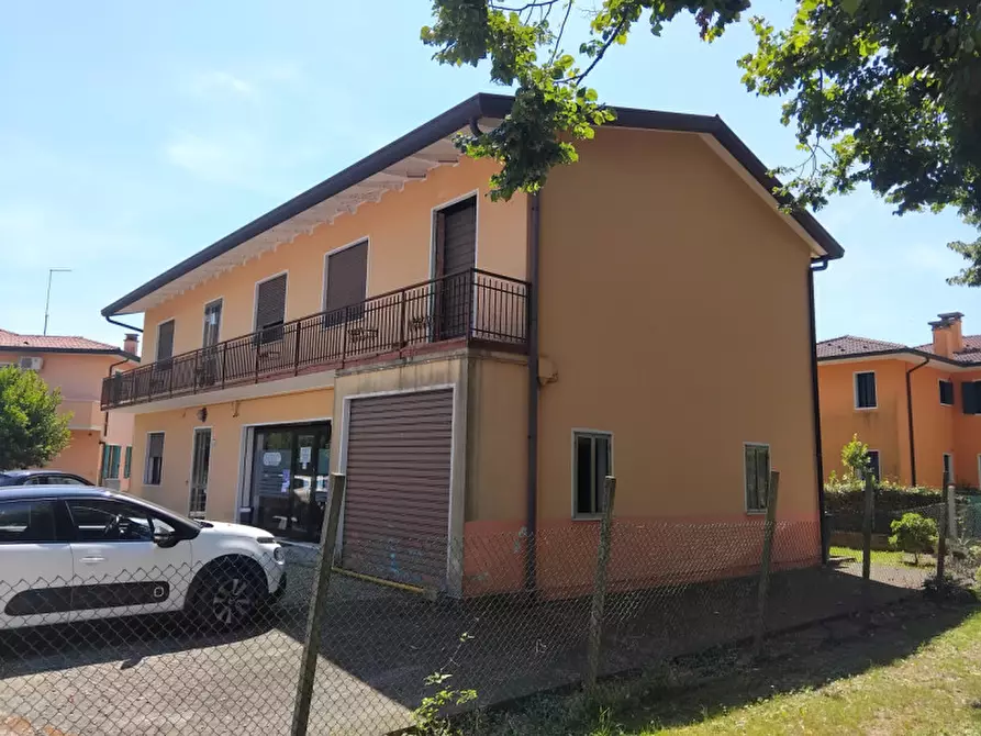 Immagine 1 di Casa indipendente in vendita  in via caltana, 159 a Mirano