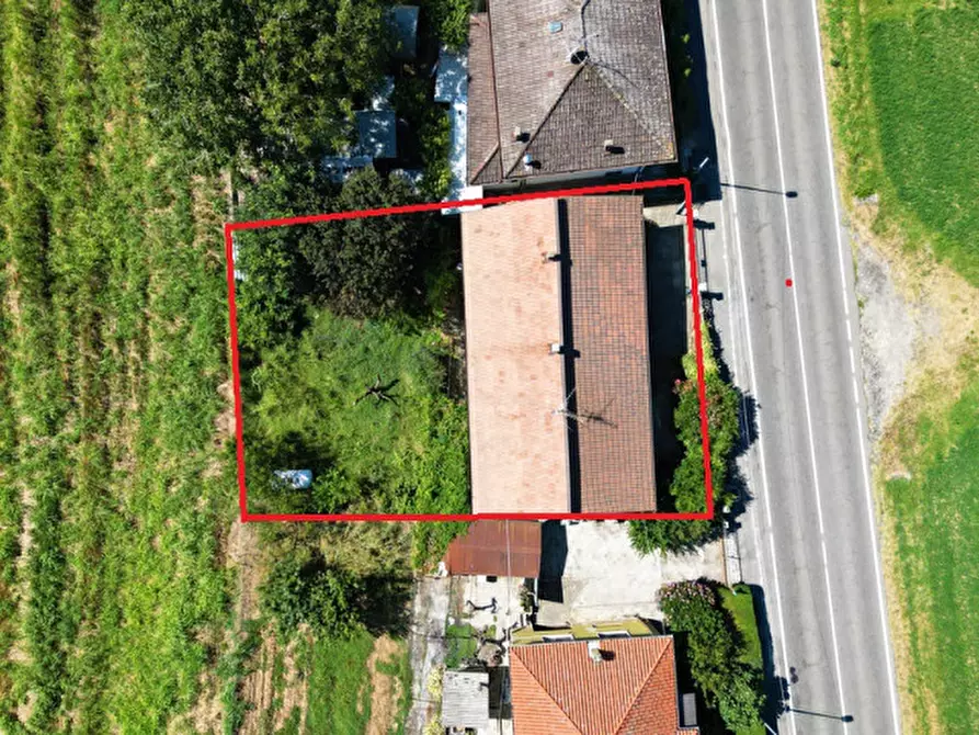 Immagine 20 di Casa indipendente in vendita  a Castell'arquato