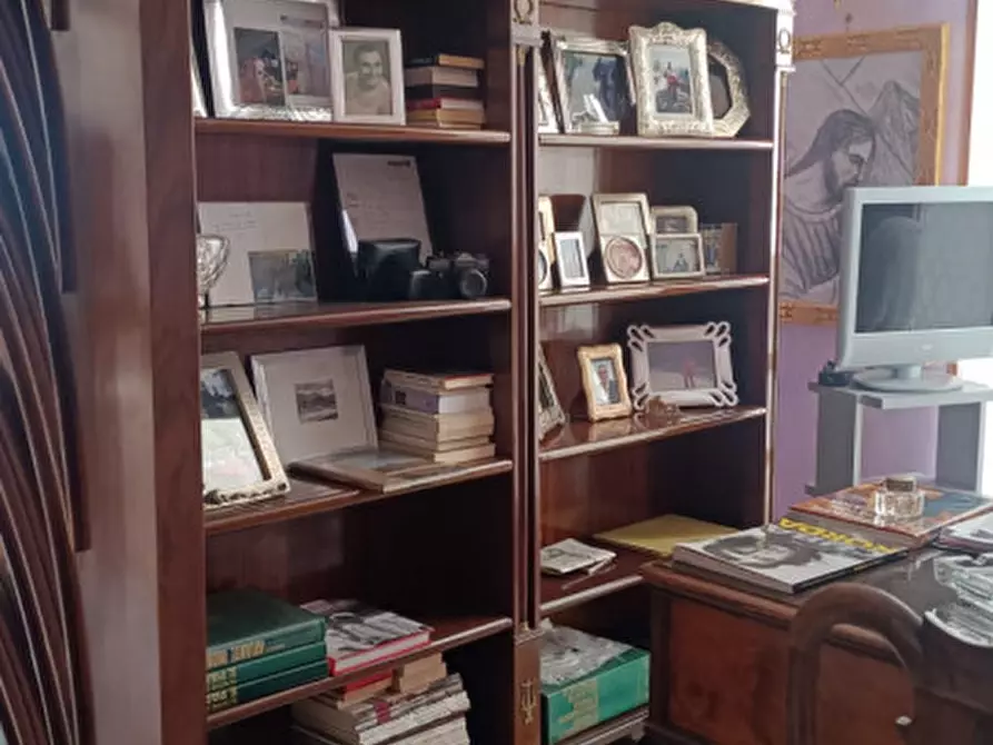 Immagine 6 di Appartamento in vendita  in Via Roma a Salerno