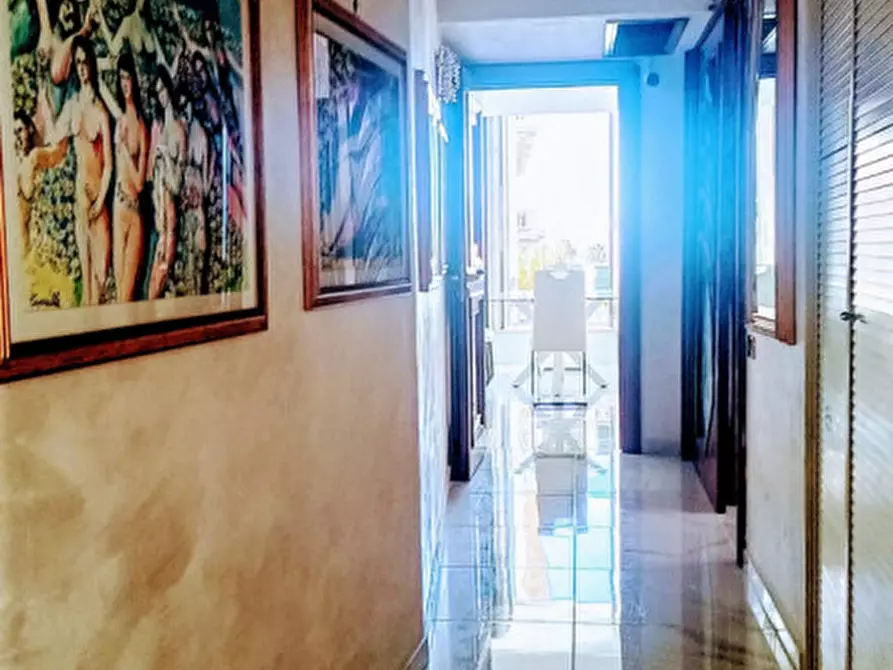 Immagine 16 di Appartamento in vendita  in Via Roma a Salerno