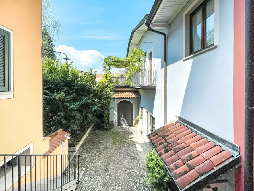 Immagine 3 di Appartamento in vendita  in Via San Vittore a Verbania