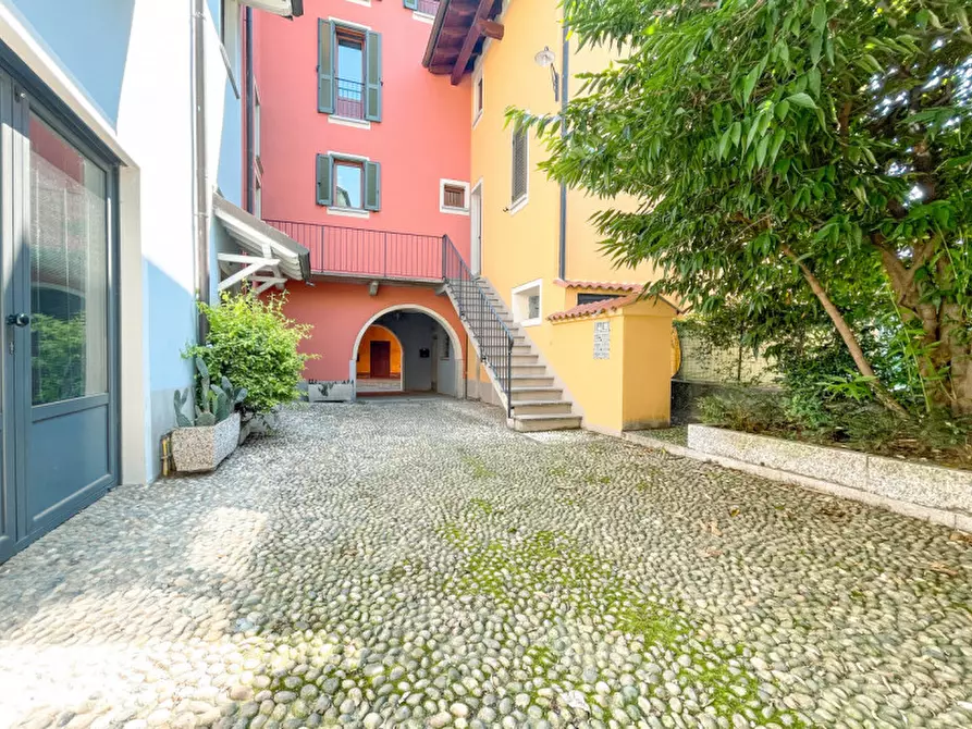 Immagine 13 di Appartamento in vendita  in Via San Vittore a Verbania