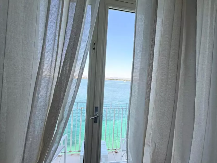 Immagine 11 di Appartamento in vendita  in via castello maniace 24 a Siracusa