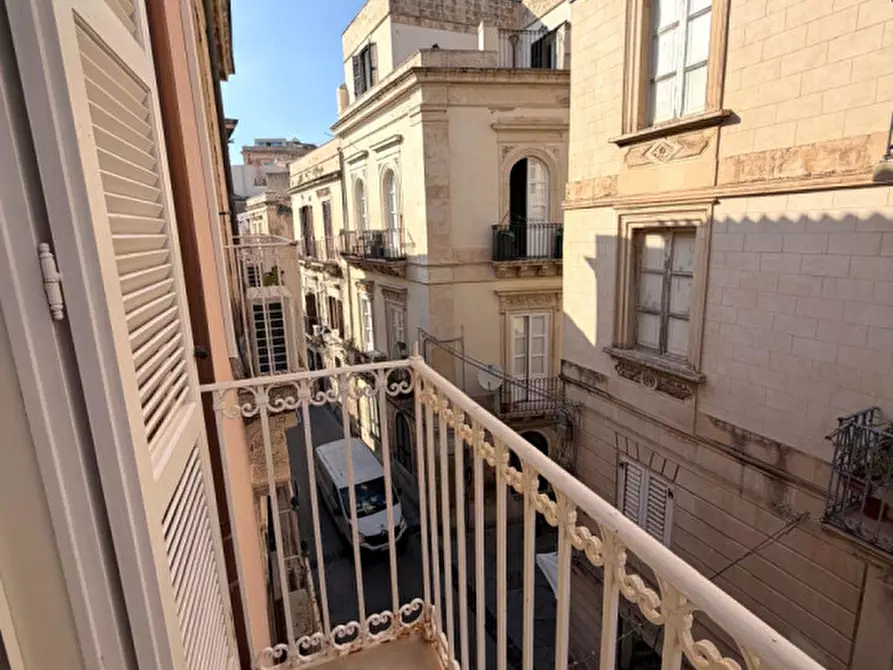 Immagine 18 di Appartamento in vendita  in via castello maniace 24 a Siracusa