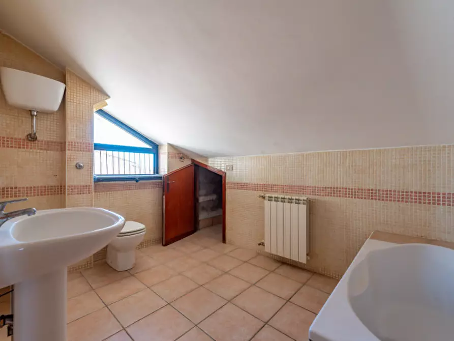 Immagine 13 di Appartamento in vendita  in via ernesto basile 39c a Roma