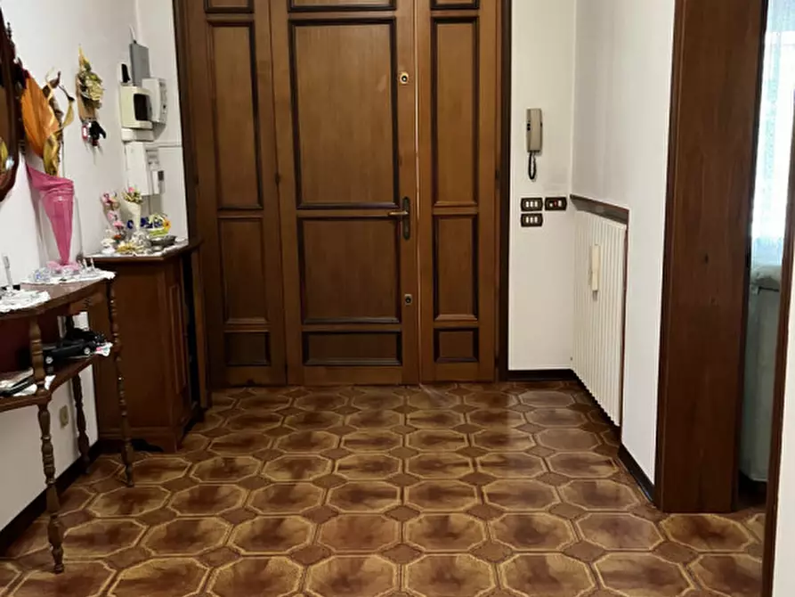 Immagine 1 di Casa bifamiliare in vendita  a Campolongo Maggiore