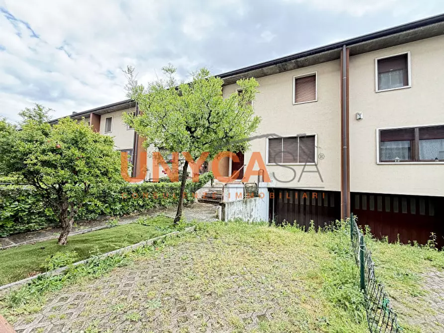 Immagine 4 di Villetta a schiera in vendita  a Verona