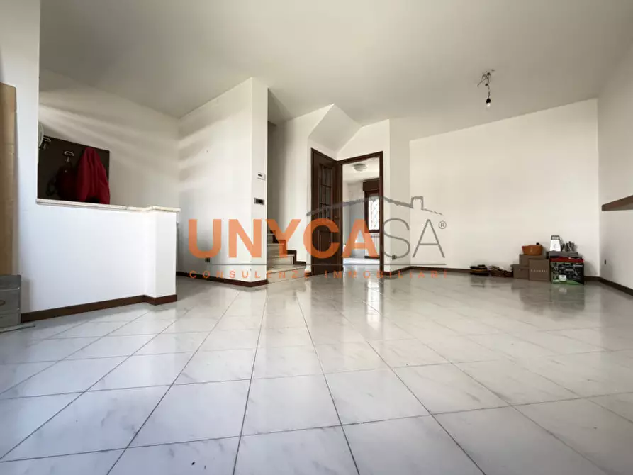 Immagine 9 di Villetta a schiera in vendita  a Verona