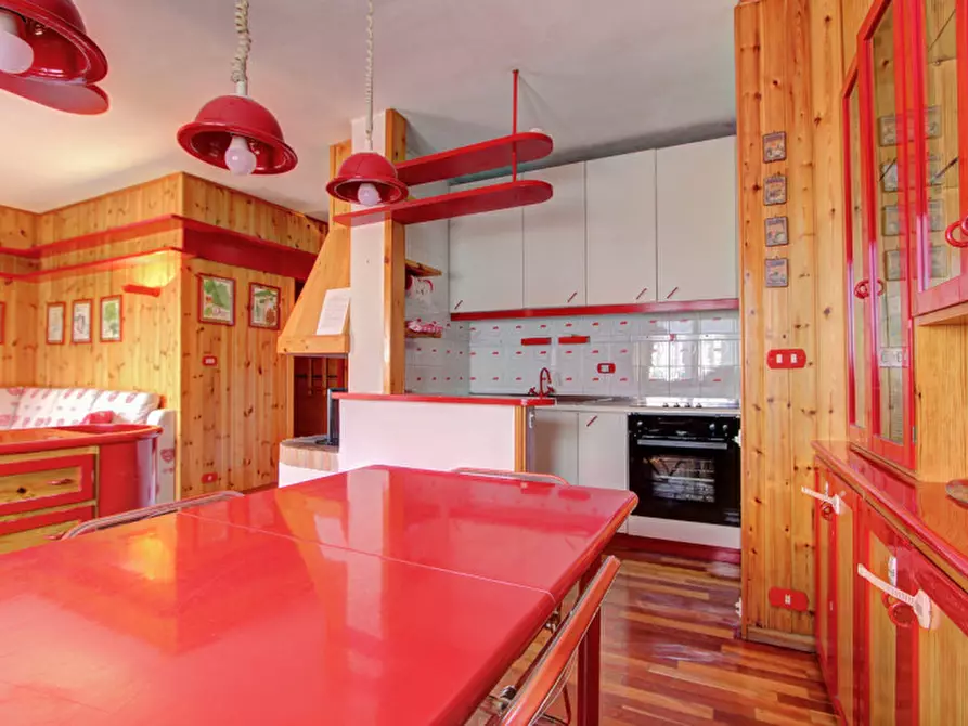 Immagine 13 di Appartamento in vendita  in Via degli Sfulmini a Pinzolo