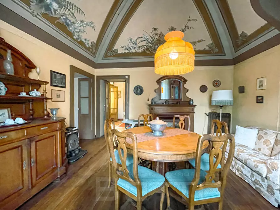 Immagine 5 di Villa in vendita  in via parona 8 a Gozzano