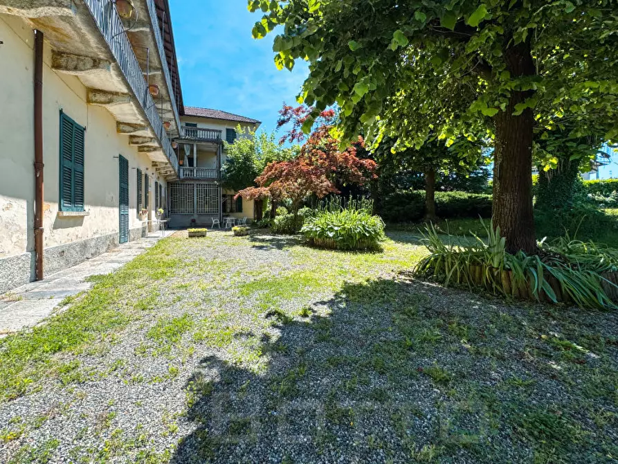 Immagine 38 di Villa in vendita  in via parona 8 a Gozzano