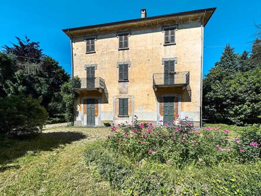 Immagine 46 di Villa in vendita  in via parona 8 a Gozzano