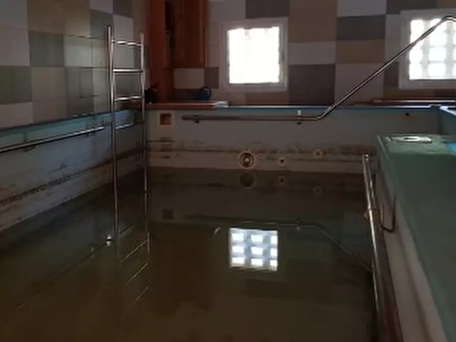 Immagine 2 di Attività commerciale in vendita  in Via Caprera, 41 a Castello Di Godego