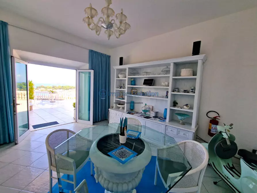 Immagine 6 di Casa quadrifamiliare in vendita  in Via Quercia a Ischia