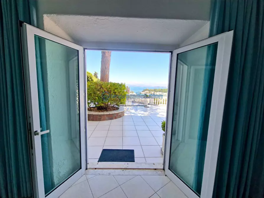 Immagine 18 di Casa quadrifamiliare in vendita  in Via Quercia a Ischia