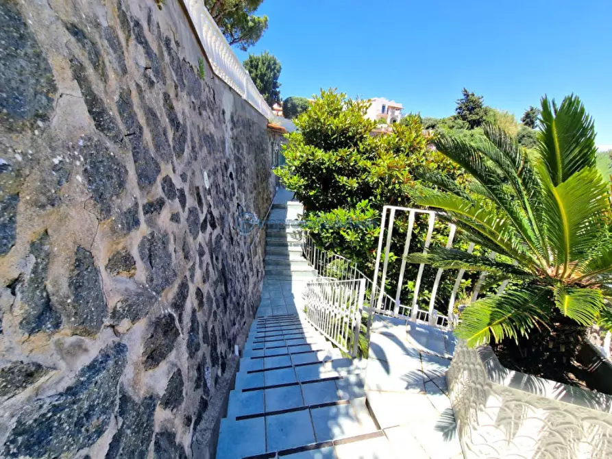 Immagine 43 di Casa quadrifamiliare in vendita  in Via Quercia a Ischia