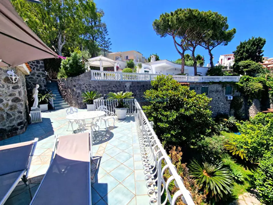 Immagine 44 di Casa quadrifamiliare in vendita  in Via Quercia a Ischia