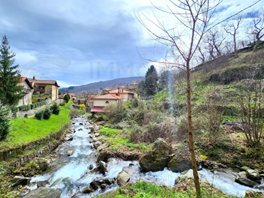 Immagine 13 di Appartamento in vendita  in via pieve a Montemignaio