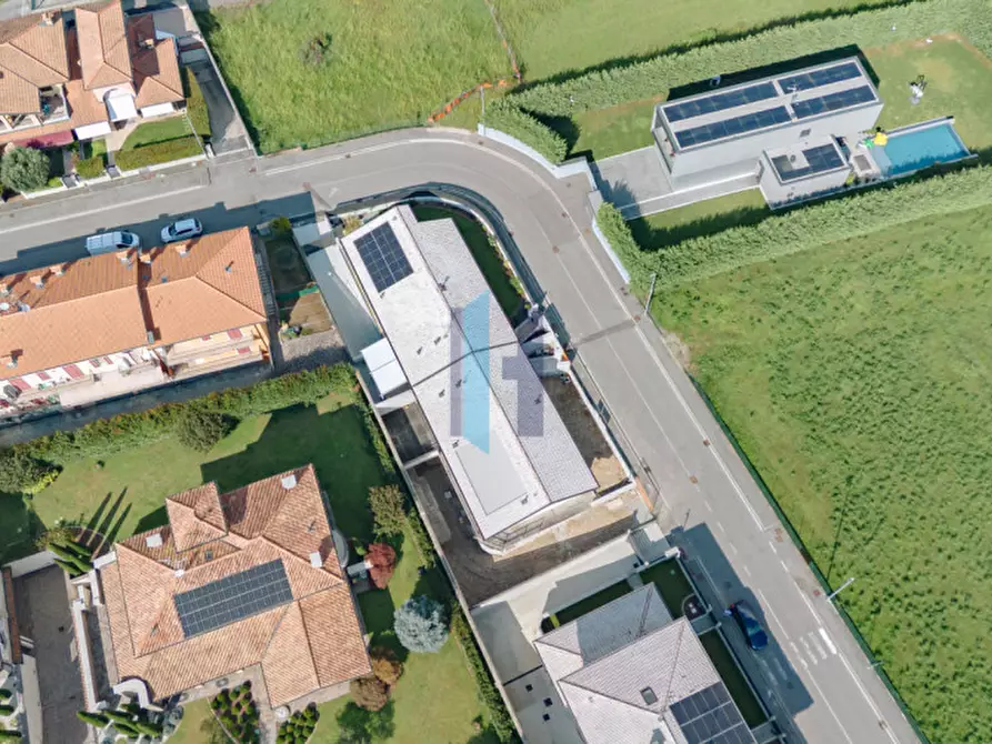 Immagine 3 di Villa in vendita  a Travagliato