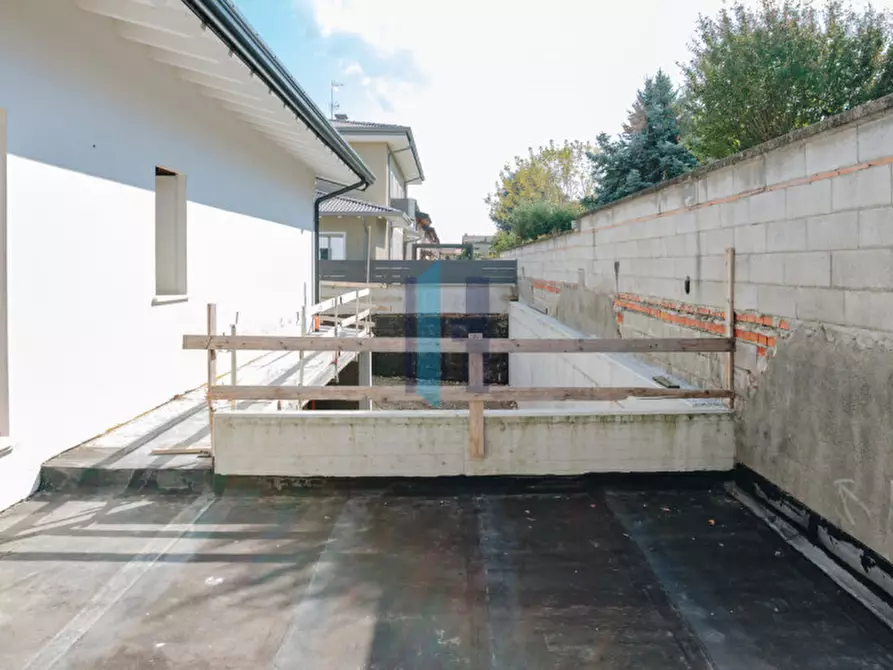 Immagine 22 di Villa in vendita  a Travagliato