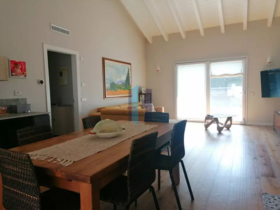 Immagine 27 di Villa in vendita  a Travagliato