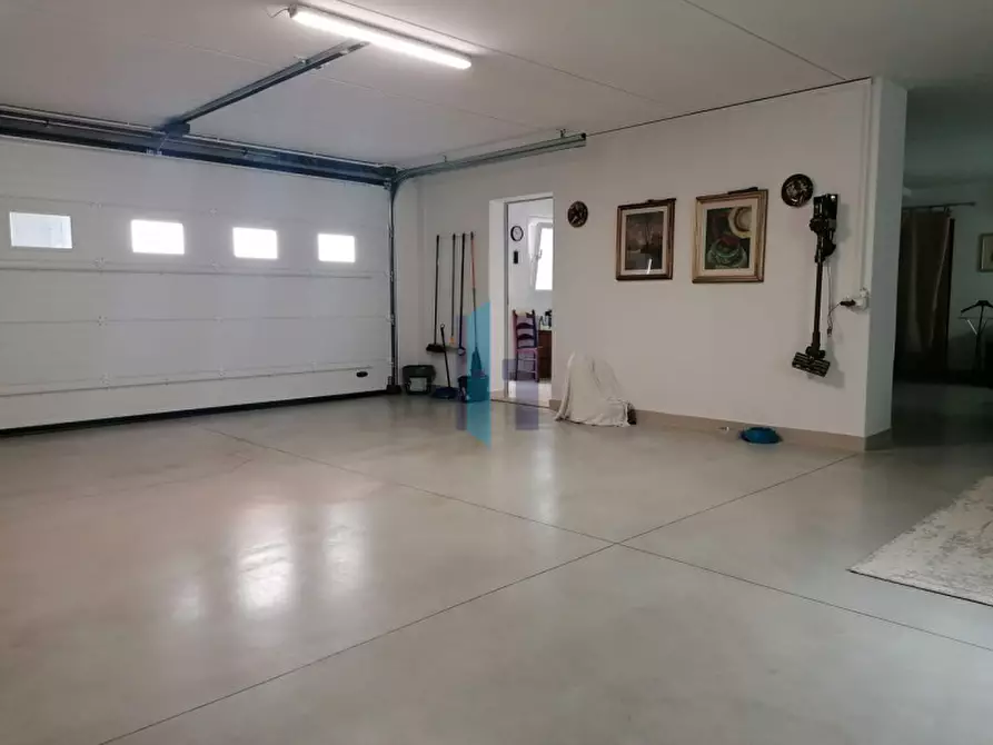 Immagine 31 di Villa in vendita  a Travagliato