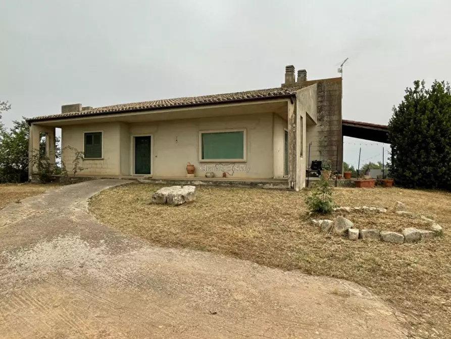 Immagine 11 di Casa indipendente in vendita  a Modica