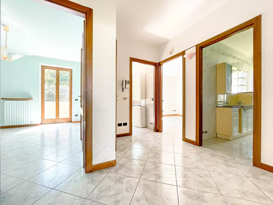 Immagine 10 di Villa in vendita  in via verdi 10 a Gozzano