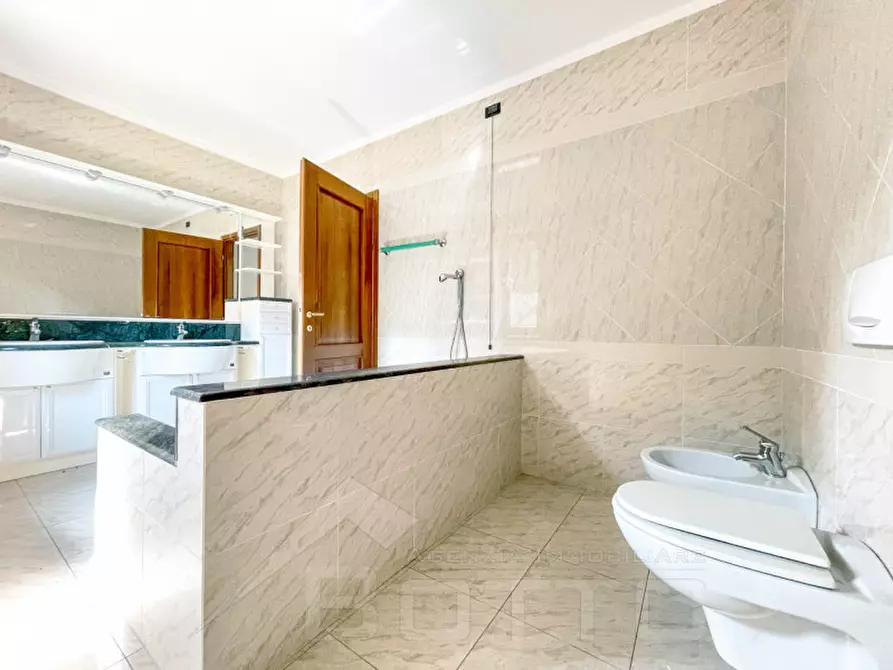 Immagine 21 di Villa in vendita  in via verdi 10 a Gozzano