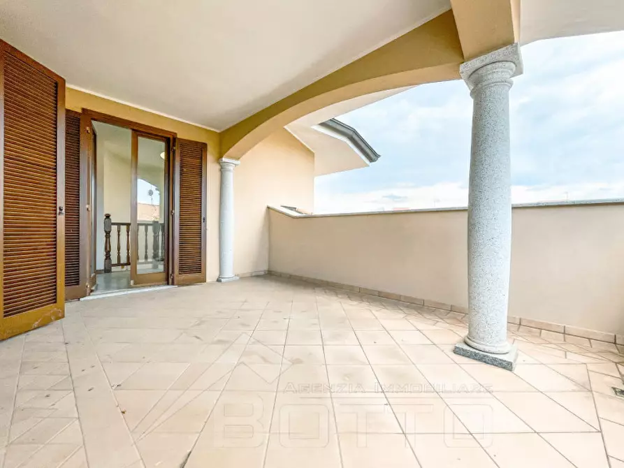 Immagine 28 di Villa in vendita  in via verdi 10 a Gozzano