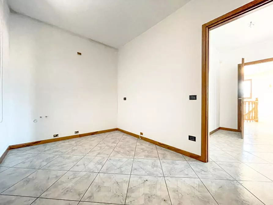 Immagine 30 di Villa in vendita  in via verdi 10 a Gozzano