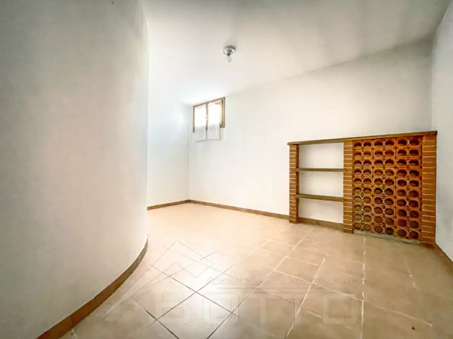 Immagine 37 di Villa in vendita  in via verdi 10 a Gozzano