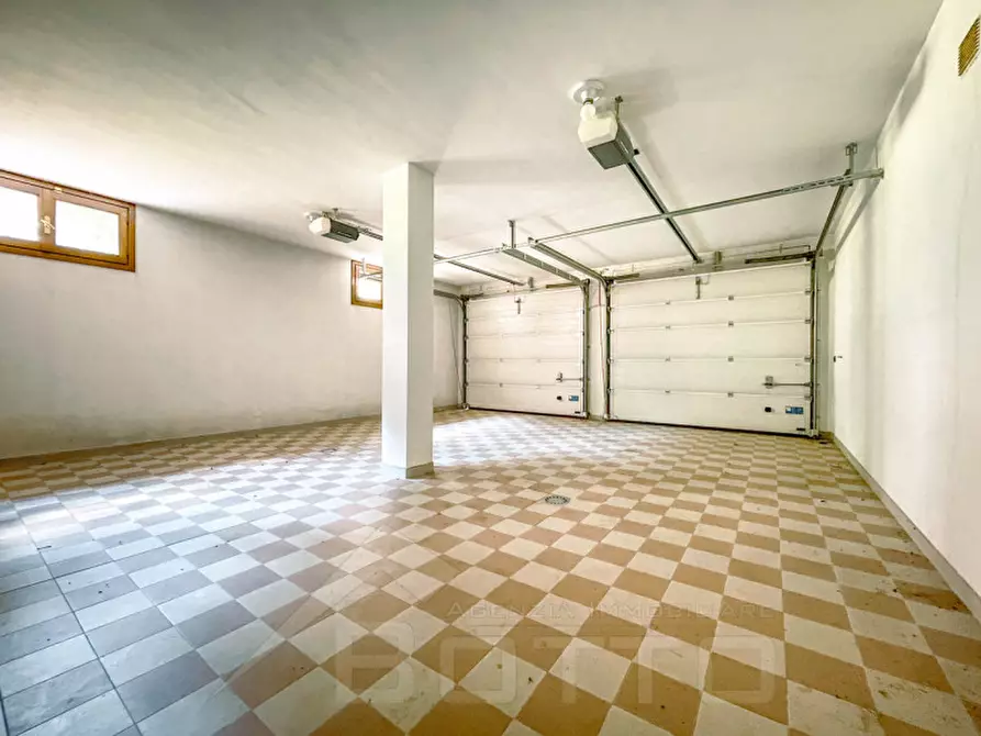 Immagine 38 di Villa in vendita  in via verdi 10 a Gozzano