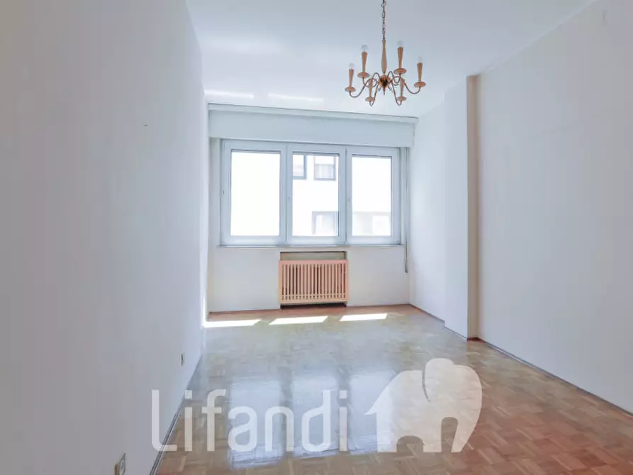 Immagine 5 di Appartamento in vendita  in via carducci a Bolzano