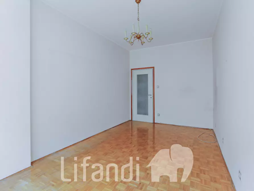 Immagine 8 di Appartamento in vendita  in via carducci a Bolzano