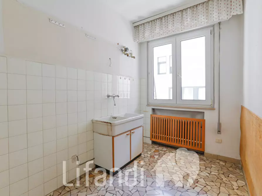 Immagine 10 di Appartamento in vendita  in via carducci a Bolzano