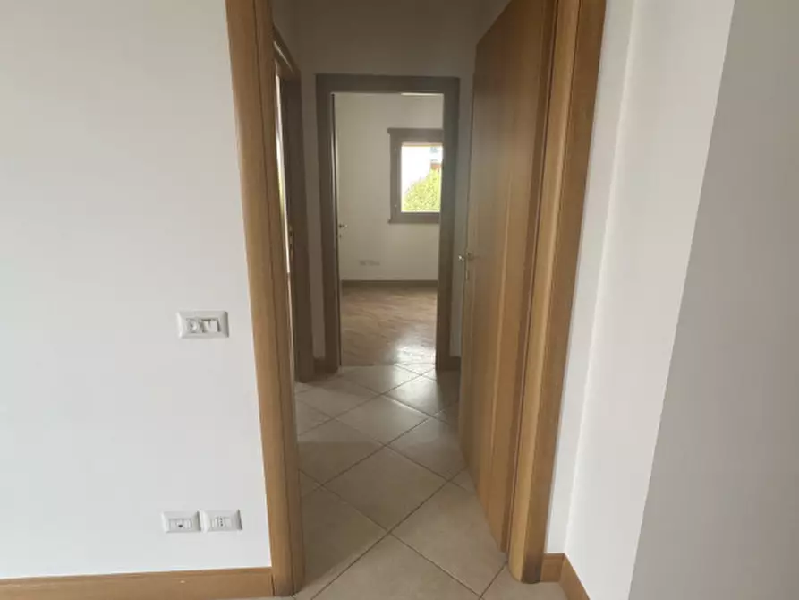 Immagine 17 di Appartamento in vendita  a Roma