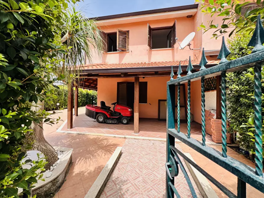 Immagine 3 di Casa bifamiliare in vendita  in Contrada Difesa a Pizzo