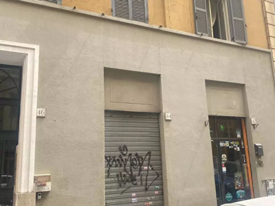 Immagine 1 di Negozio in affitto  in Via Clelia 44 a Roma