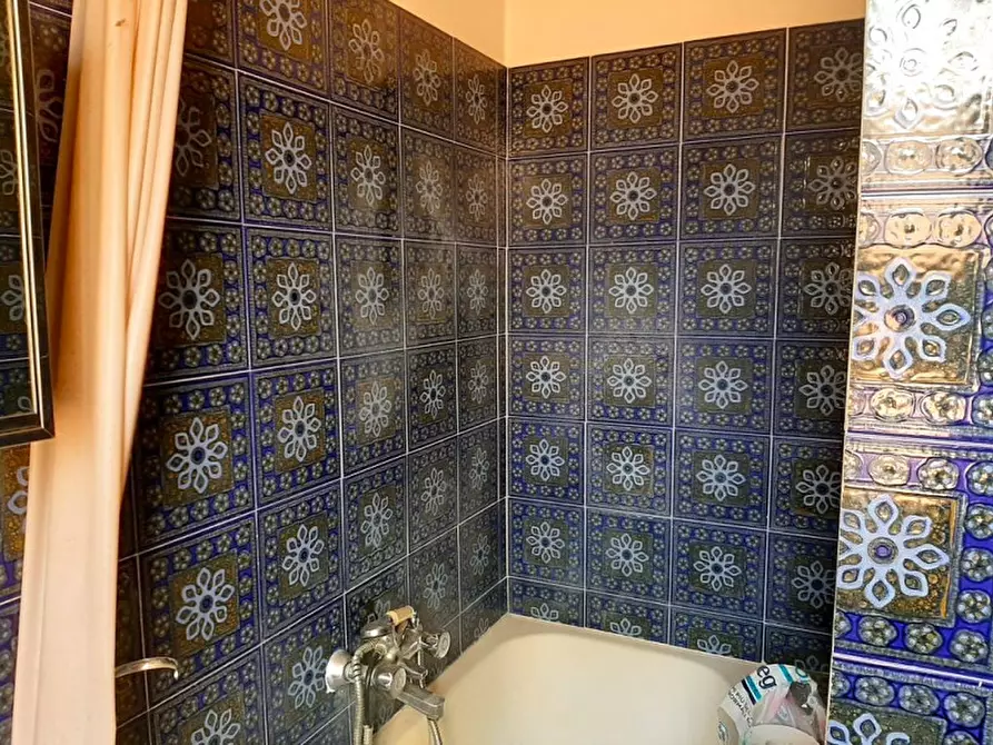 Immagine 9 di Casa indipendente in vendita  a Valeggio Sul Mincio