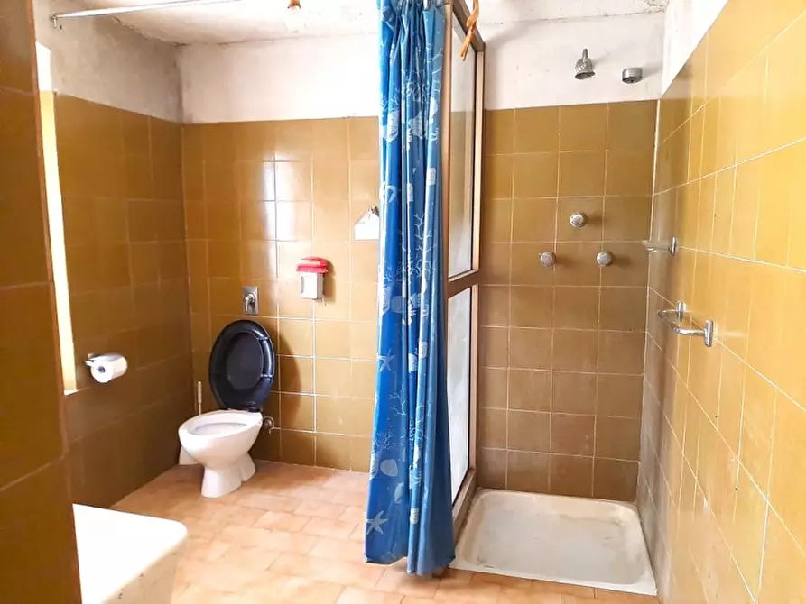 Immagine 16 di Casa indipendente in vendita  a Valeggio Sul Mincio