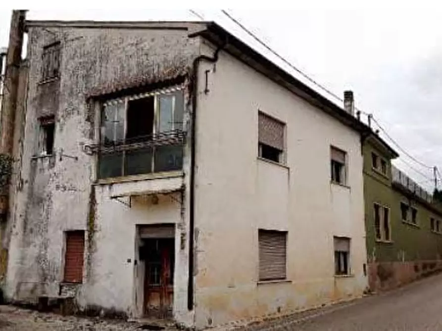 Immagine 1 di Casa indipendente in vendita  in Via Giuseppe Garibaldi, 314 a Valdobbiadene