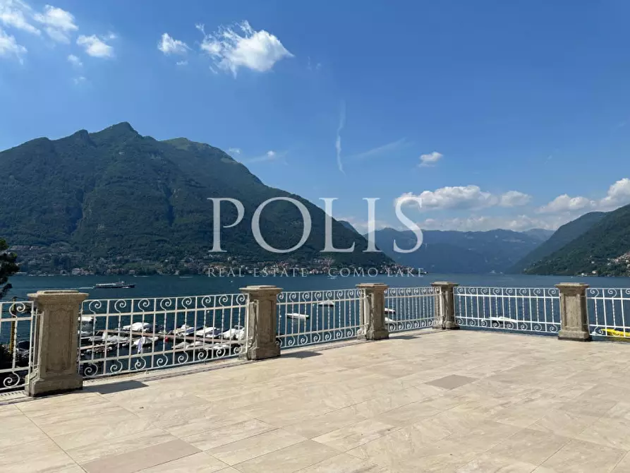 Immagine 7 di Villa in vendita  in Piazza Cesare Scotti 2 a Faggeto Lario