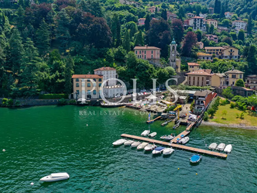 Immagine 10 di Villa in vendita  in Piazza Cesare Scotti 2 a Faggeto Lario