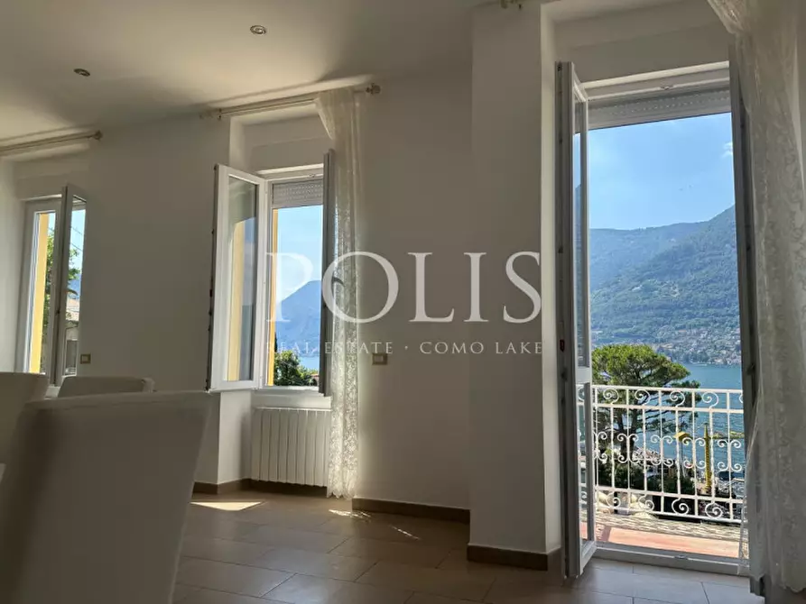 Immagine 11 di Villa in vendita  in Piazza Cesare Scotti 2 a Faggeto Lario