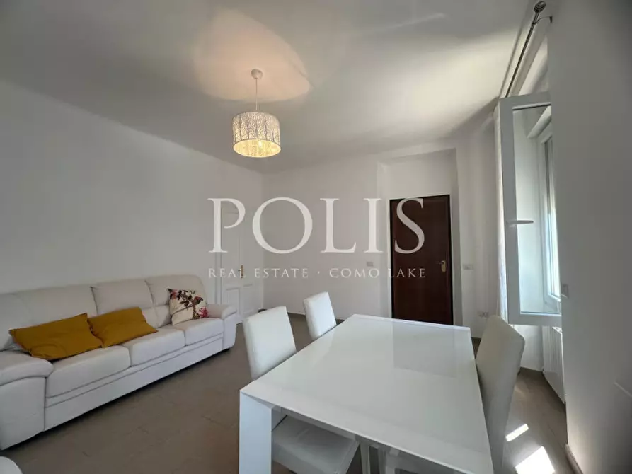 Immagine 14 di Villa in vendita  in Piazza Cesare Scotti 2 a Faggeto Lario