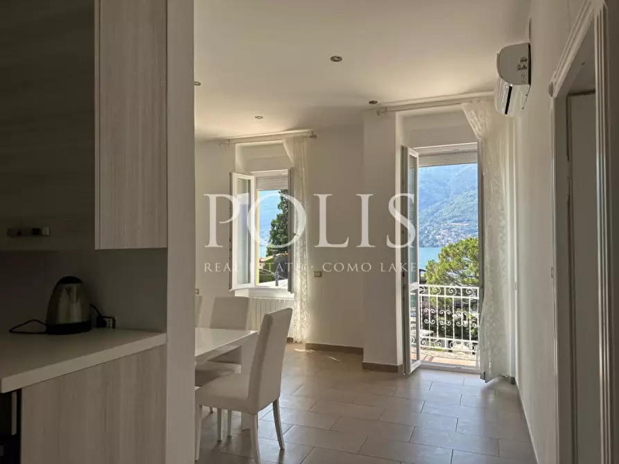 Immagine 25 di Villa in vendita  in Piazza Cesare Scotti 2 a Faggeto Lario