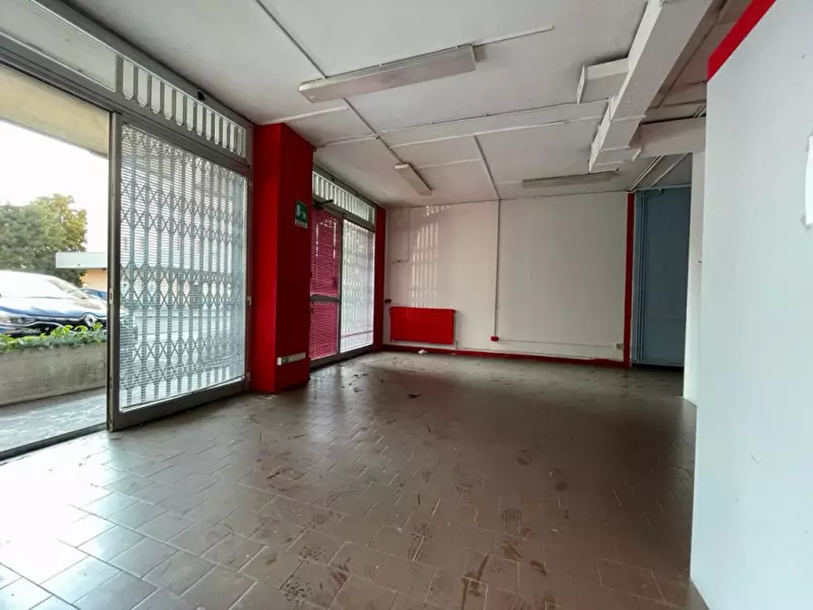 Immagine 3 di Negozio in vendita  in Agnini a Carpi